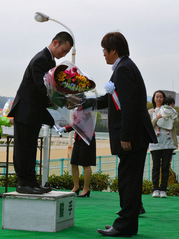 201104173.jpg