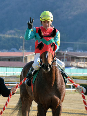 201203123.jpg