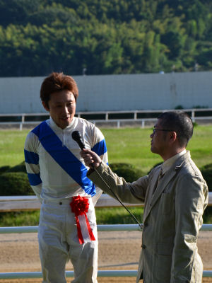 201207083.jpg